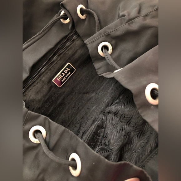 Prada Small Re-Nylon backpack authentic - Picture 3 of 7